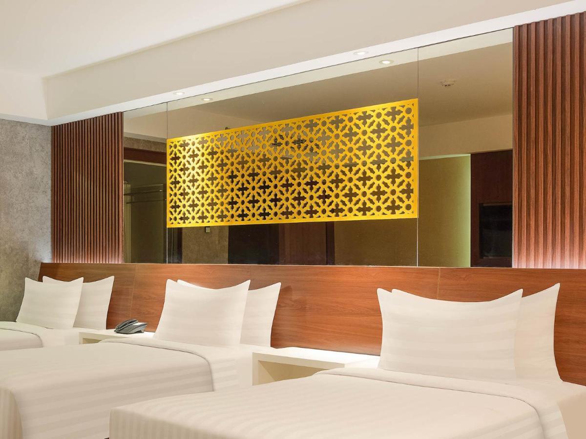 The Alana Yogyakarta Hotel And Convention Center Слеман Экстерьер фото