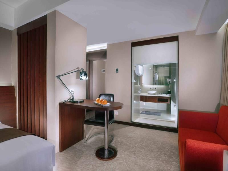The Alana Yogyakarta Hotel And Convention Center Слеман Экстерьер фото